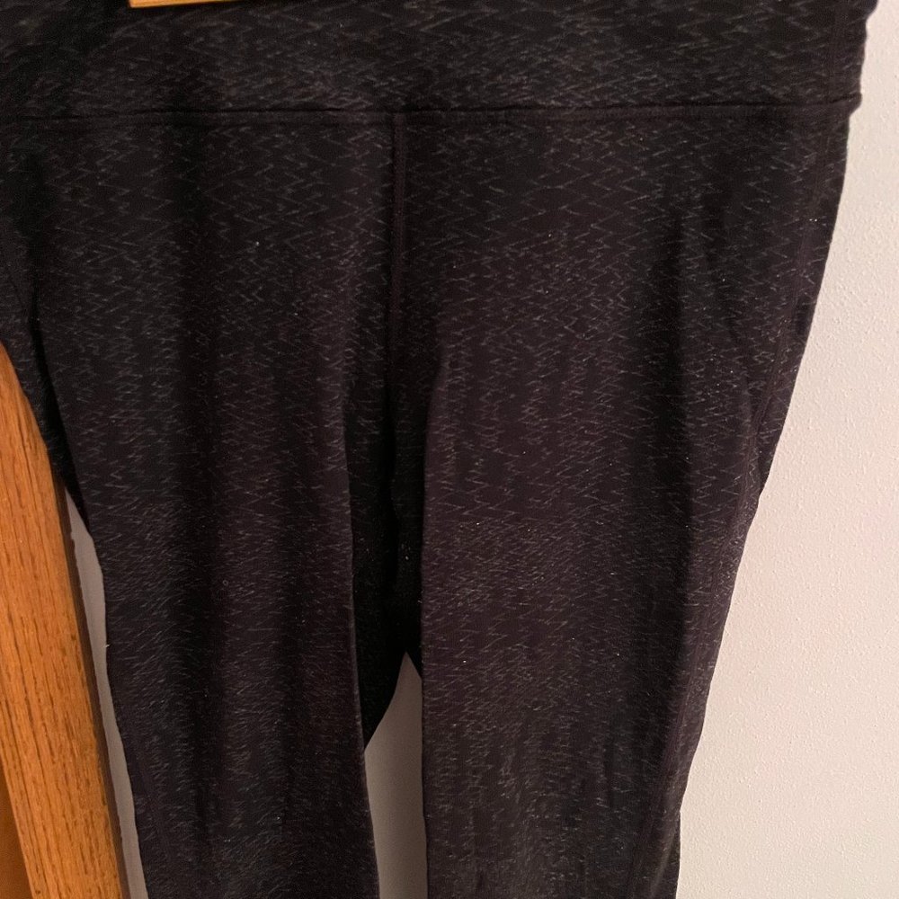 Athleta 7/8 Heartbeat Tight Black M